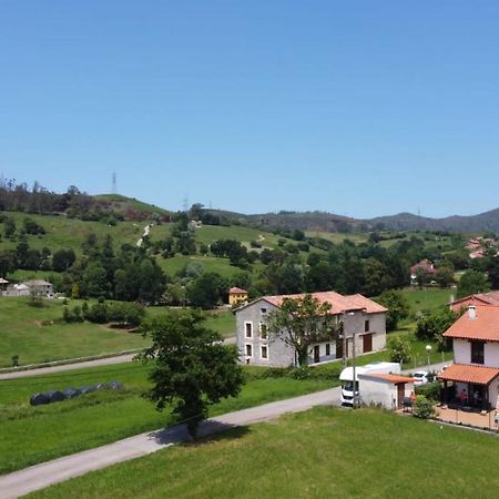 Casa En Sobarzo, Junto Al Parque De Cabarceno Villa Buitenkant foto