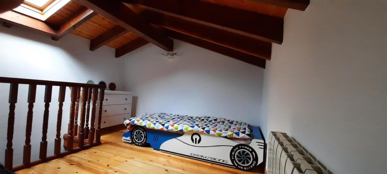 Casa En Sobarzo, Junto Al Parque De Cabarceno Villa Buitenkant foto