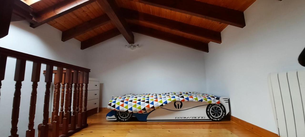 Casa En Sobarzo, Junto Al Parque De Cabarceno Villa Buitenkant foto