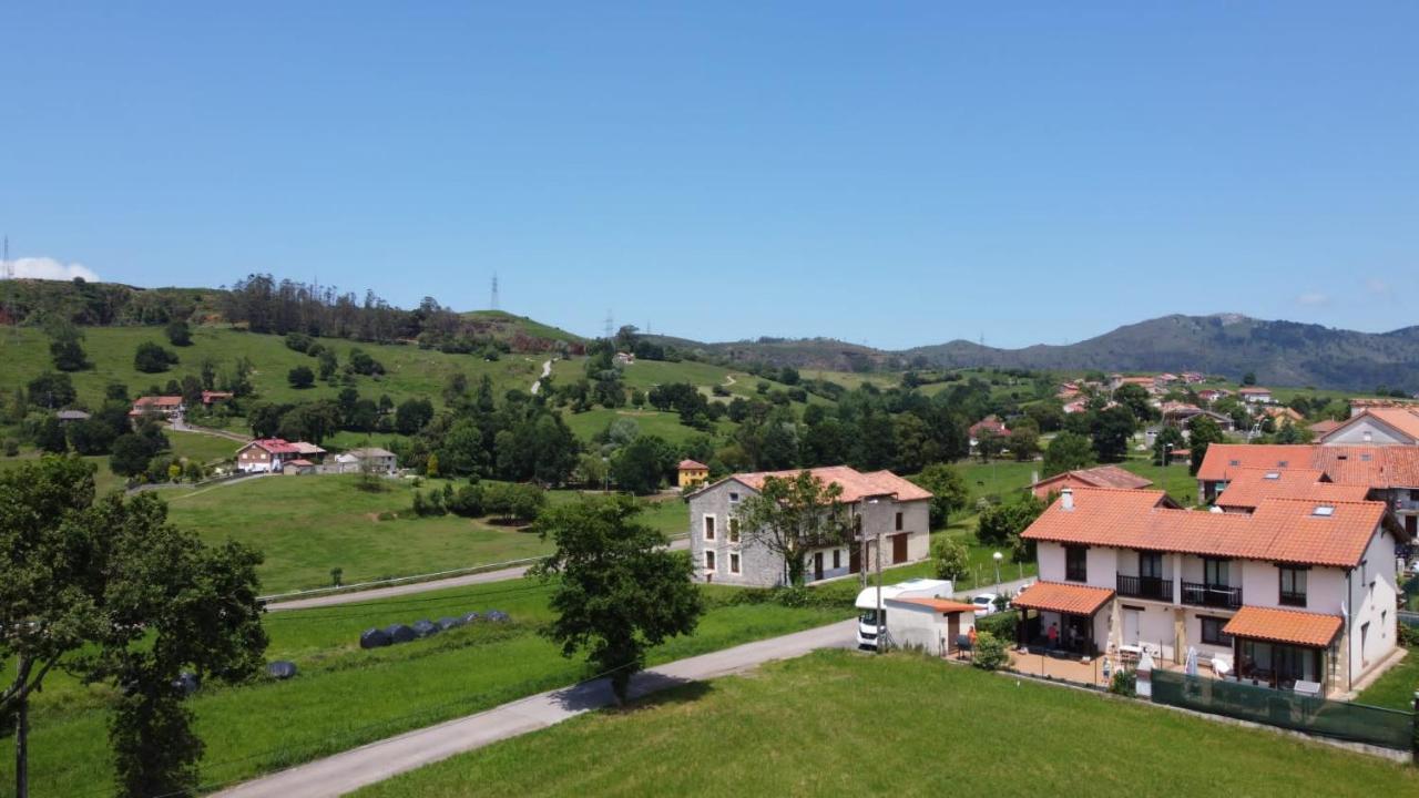 Casa En Sobarzo, Junto Al Parque De Cabarceno Villa Buitenkant foto